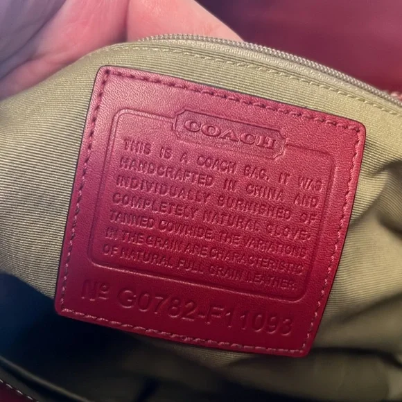 Red Coach bag - Picture 3 of 4